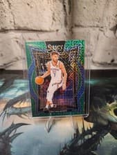 2024-25 Panini Select - Concourse Chet Holmgren #1 Green Mojo Prizm